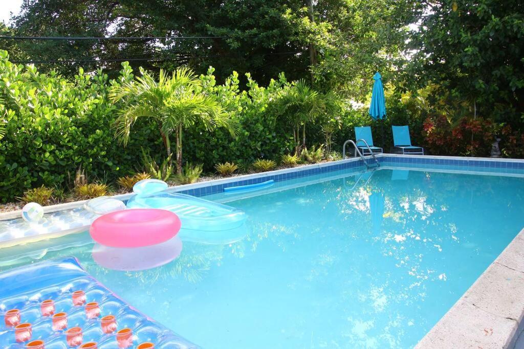 House With Pool And Bbq, 12 Min To The Beach Miami Shores Kültér fotó